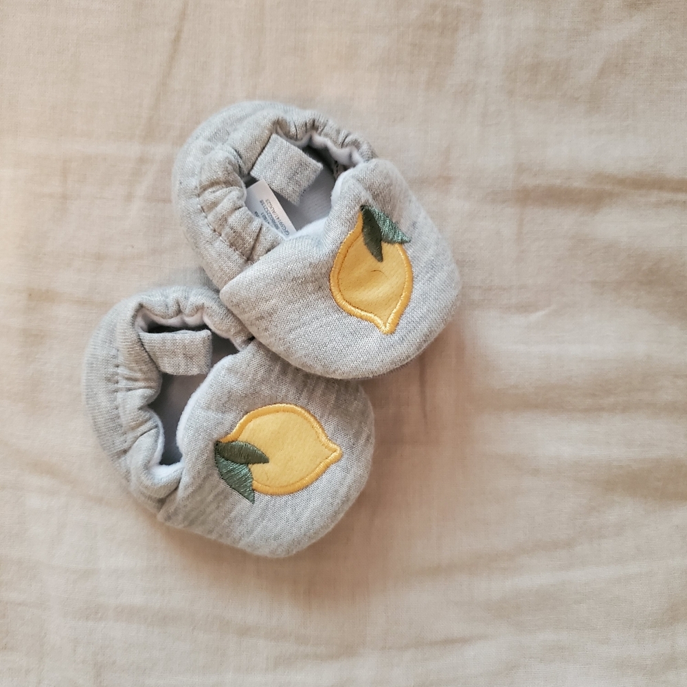 Lemon booties